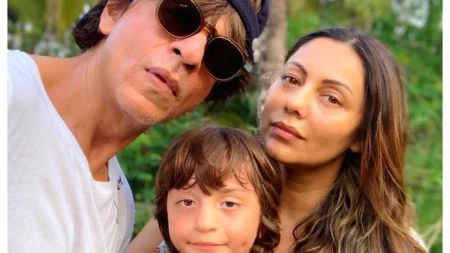 Shah Rukh Khan, family vacation" "Bollywood, New Year 2024
