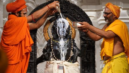 LIVE: Divya Abhishek of Ramlalla at Ram Navami Celebrations in Ayodhya﻿
