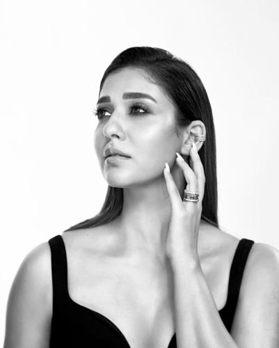 Nayanthara-Rocks-the-Black-Dress-Look-in-Latest-Photos
